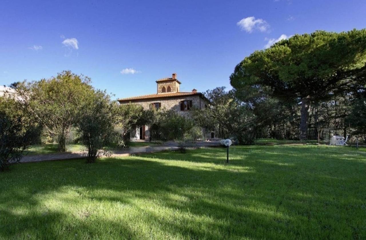Maison Antoinette San Vincenzo Bagian luar foto