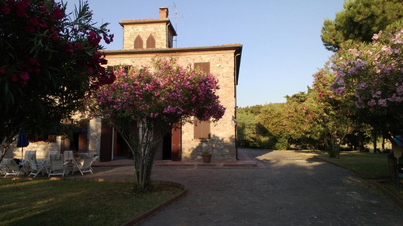 Maison Antoinette San Vincenzo Bagian luar foto