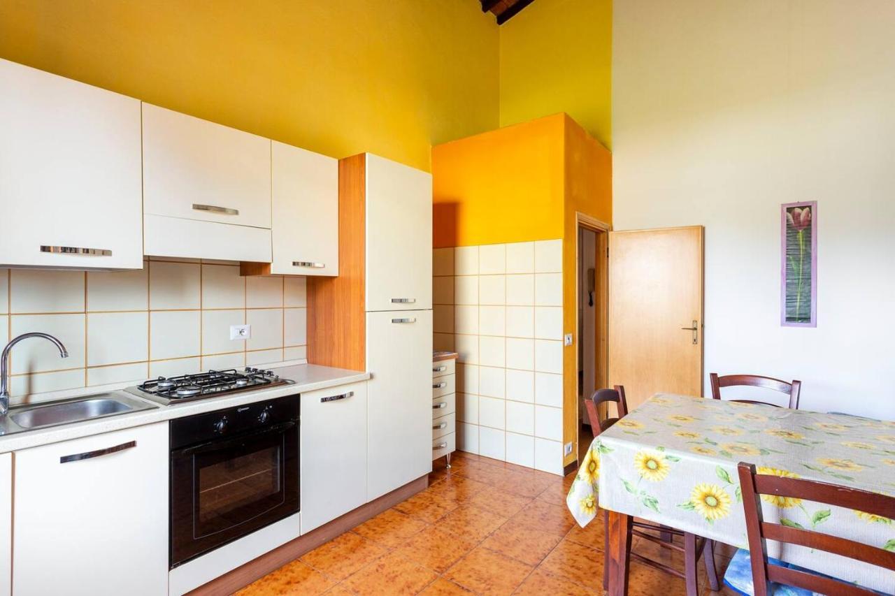 Maison Antoinette San Vincenzo Bagian luar foto