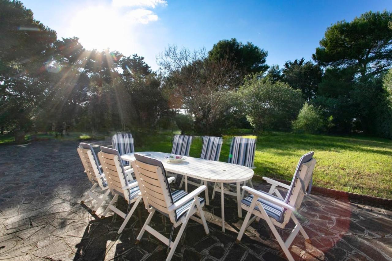 Maison Antoinette San Vincenzo Bagian luar foto